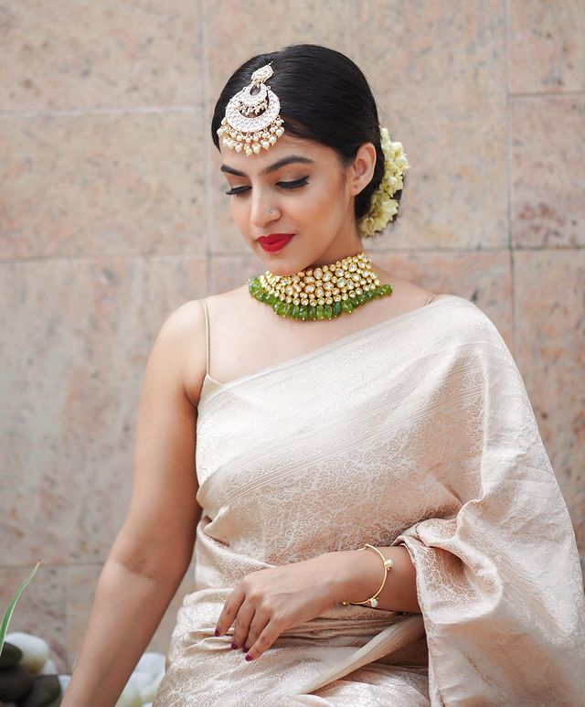 Traditional Kanjivaram Silk Saree with Intricate Prints